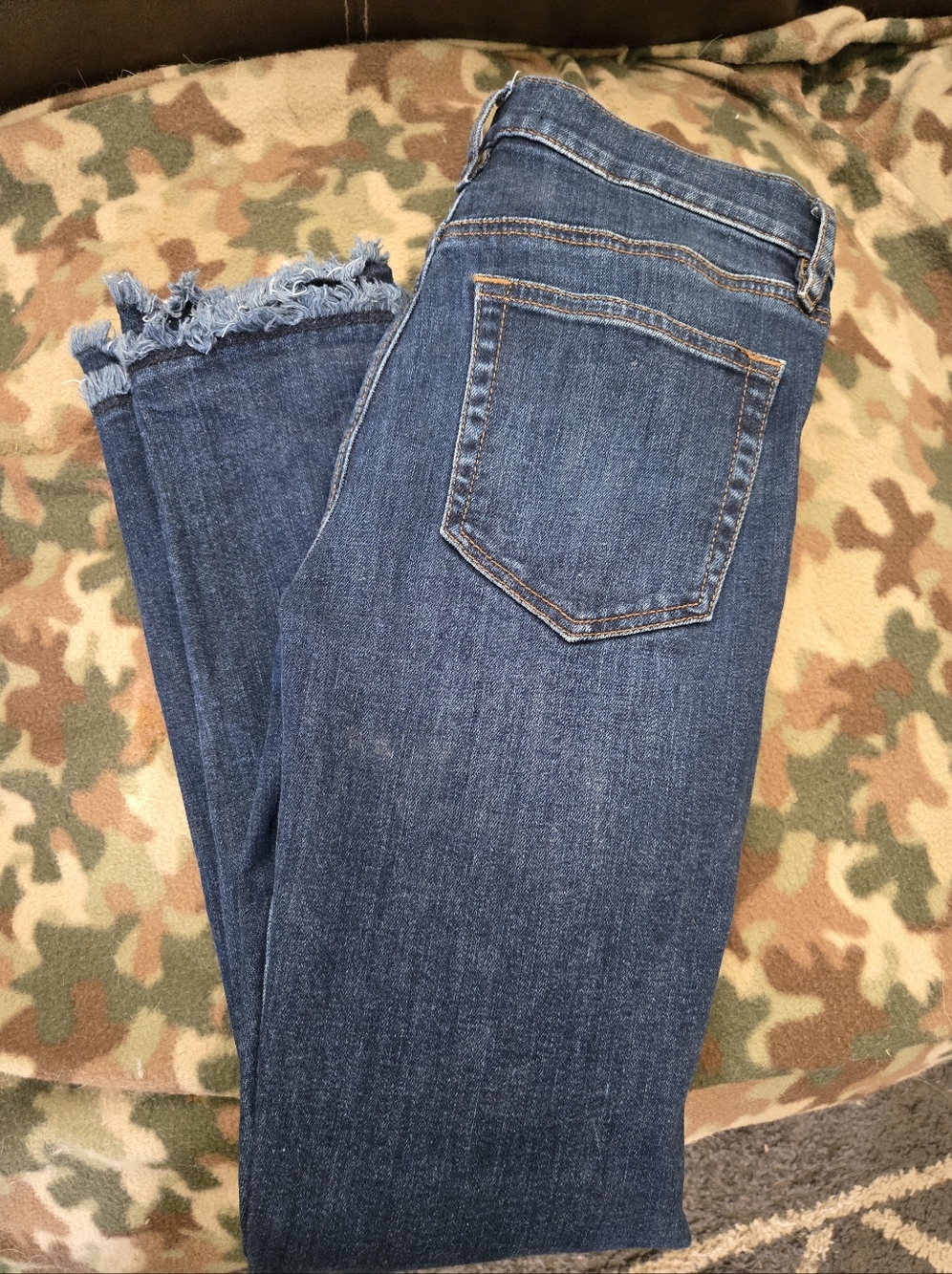 Kut From The Cloth Blue Frayed-Hem Women's  Ankle/croppedJeans